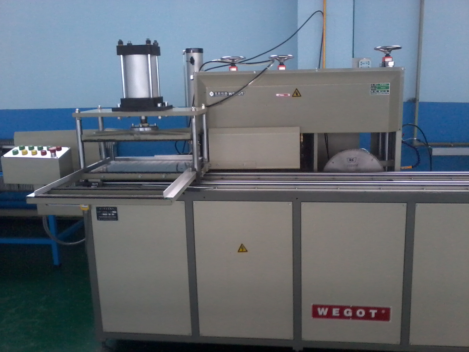 數(shù)控端面銑床