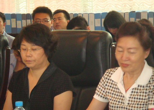 審查組專家做審查總結(jié)